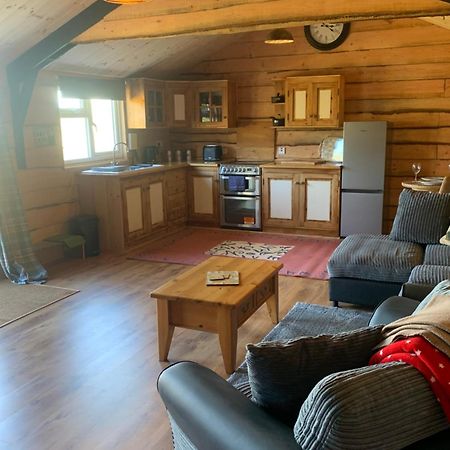 Brook Lodge 2 Лискард Екстериор снимка