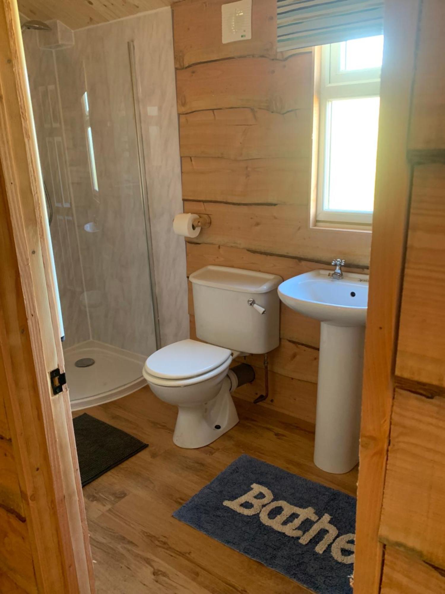 Brook Lodge 2 Лискард Екстериор снимка