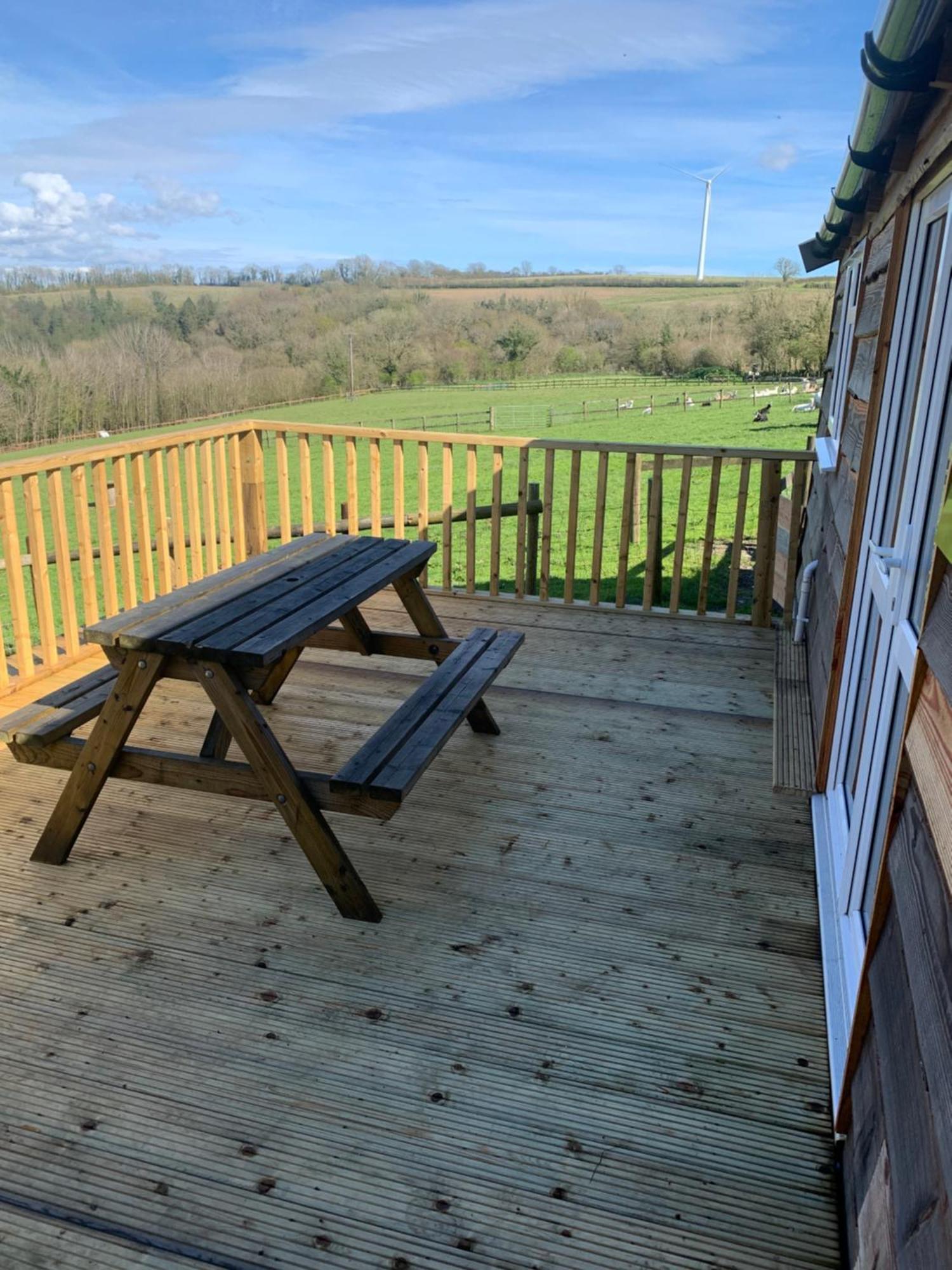 Brook Lodge 2 Лискард Екстериор снимка